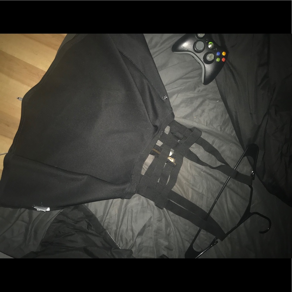 Suspender skirt